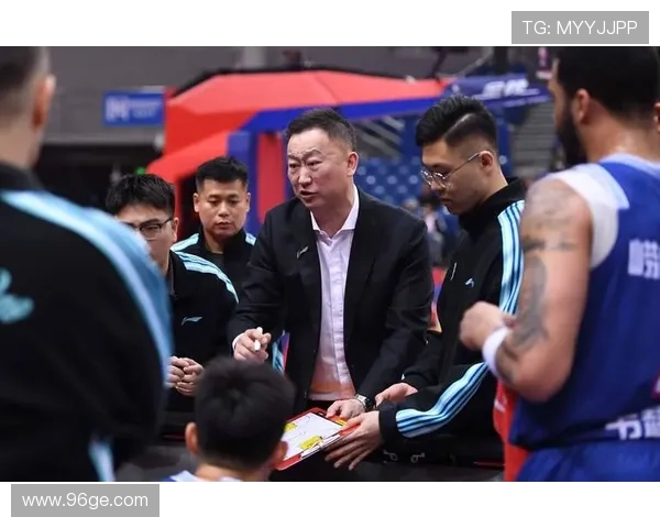 福建力克青岛布里斯科领衔全场 福建力克青岛布里斯科领衔全场